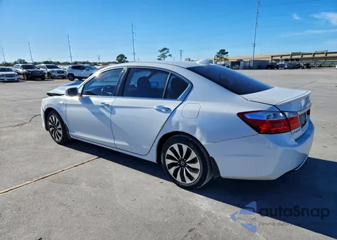 2015 Honda Accord Hybrid Exl z USA, uszkodzony, nr VIN 1HGCR6F50FA011707